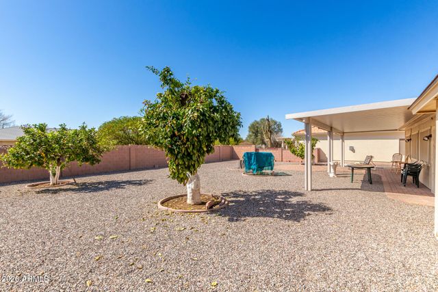10329 W Floriade Drive, Sun City, AZ 85351