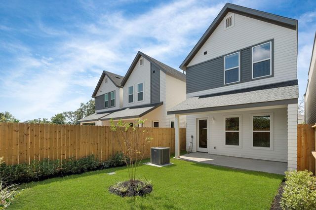 5626 Bertellis Lane, Houston, TX 77091