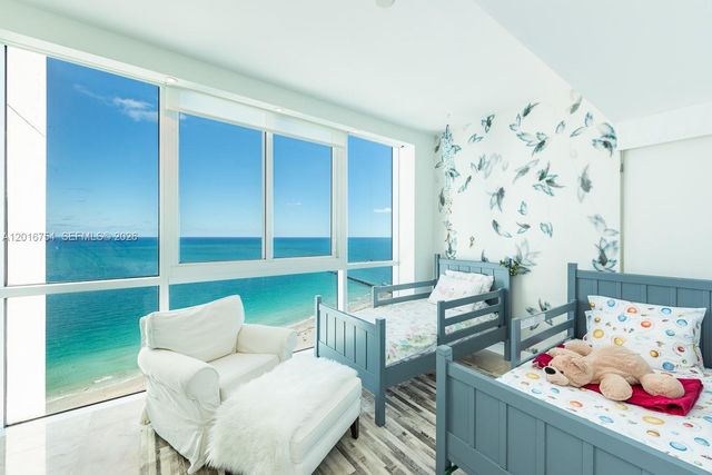 50 S Pointe Dr 3302, Miami Beach, FL 33139