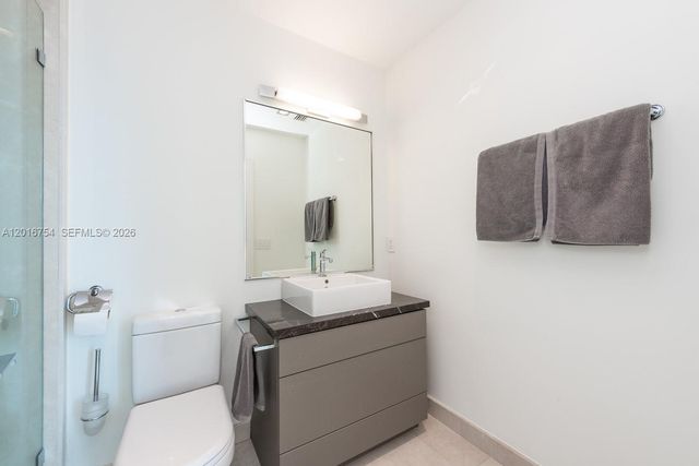 50 S Pointe Dr 3302, Miami Beach, FL 33139