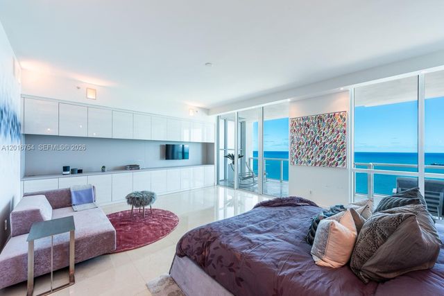 50 S Pointe Dr 3302, Miami Beach, FL 33139