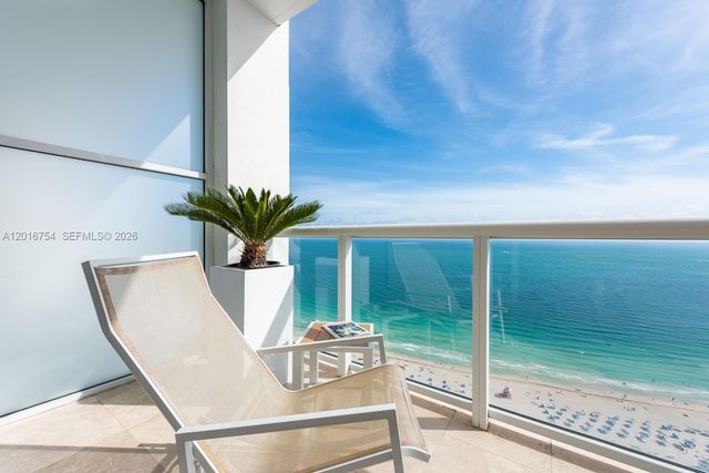 50 S Pointe Dr 3302, Miami Beach, FL 33139