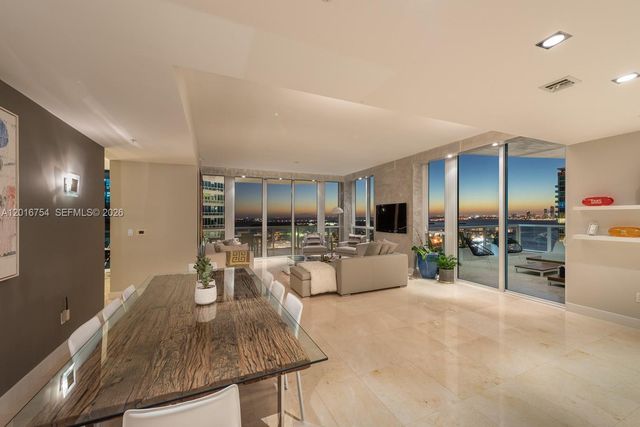 50 S Pointe Dr 3302, Miami Beach, FL 33139