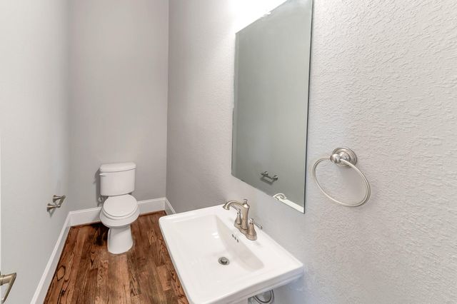 4609 Nett Street B, Houston, TX 77007