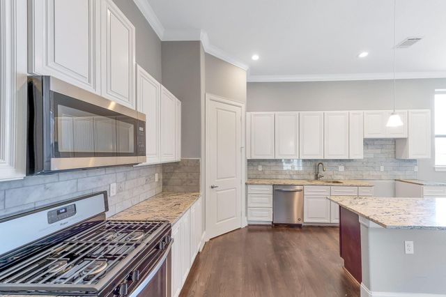 4609 Nett Street B, Houston, TX 77007