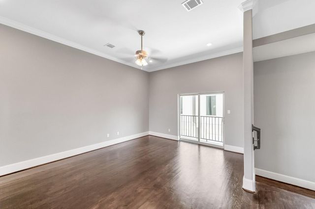 4609 Nett Street B, Houston, TX 77007
