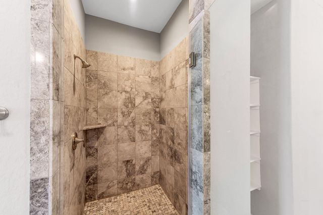 4609 Nett Street B, Houston, TX 77007