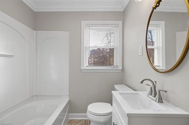 2221 Oak Hill Drive, Greensboro, NC 27408