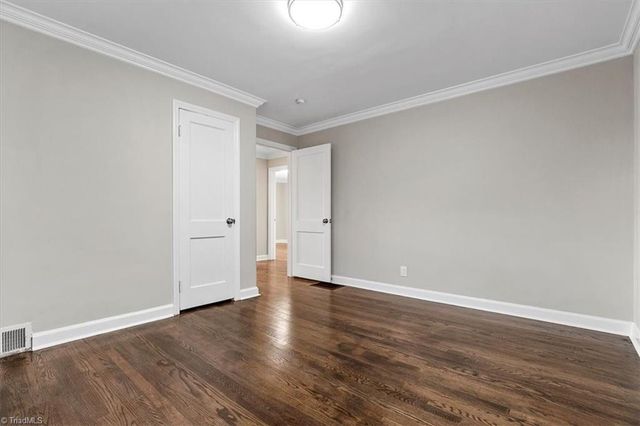 2221 Oak Hill Drive, Greensboro, NC 27408