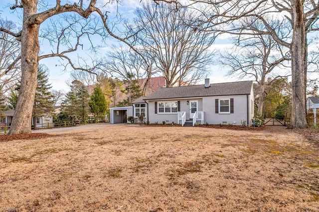 2221 Oak Hill Drive, Greensboro, NC 27408