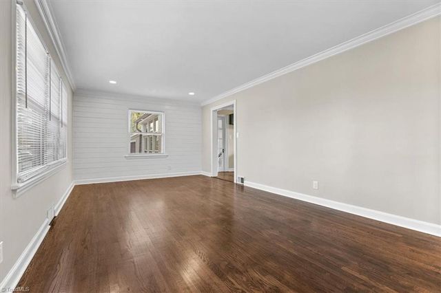 2221 Oak Hill Drive, Greensboro, NC 27408