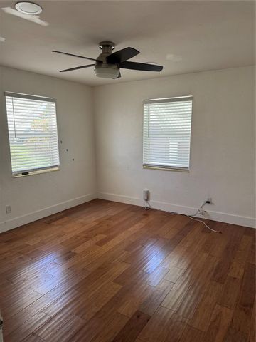 925 N 32nd Avenue, Hollywood, FL 33021