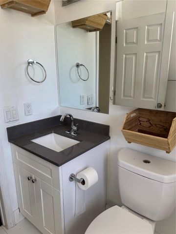 925 N 32nd Avenue, Hollywood, FL 33021