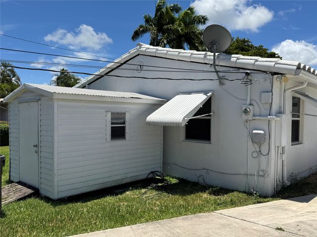 925 N 32nd Avenue, Hollywood, FL 33021