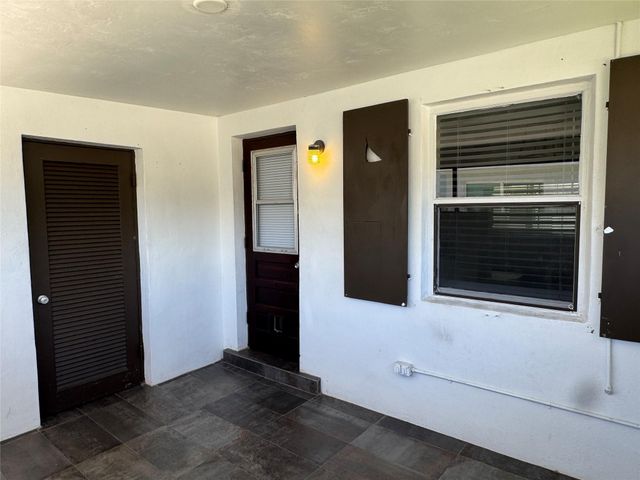 925 N 32nd Avenue, Hollywood, FL 33021