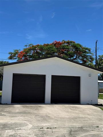925 N 32nd Avenue, Hollywood, FL 33021