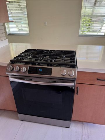 925 N 32nd Avenue, Hollywood, FL 33021