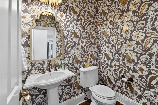 8709 Victory Gallop Court, Waxhaw, NC 28173