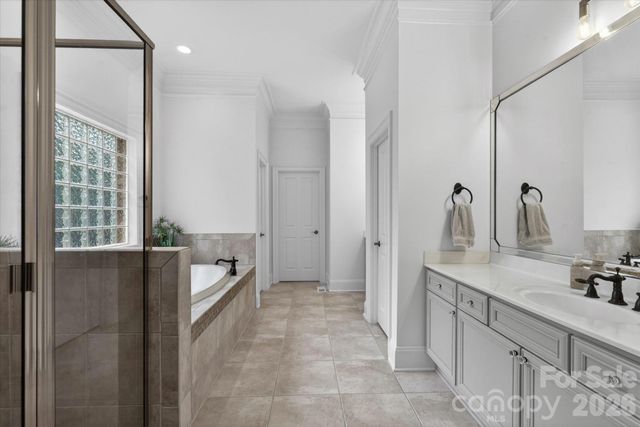 8709 Victory Gallop Court, Waxhaw, NC 28173