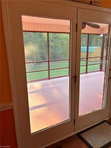 1492 Cedar Fork Road, Clemmons, NC 27012