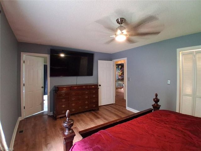 1492 Cedar Fork Road, Clemmons, NC 27012