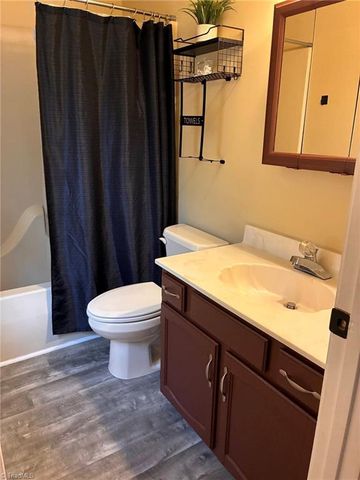 1492 Cedar Fork Road, Clemmons, NC 27012