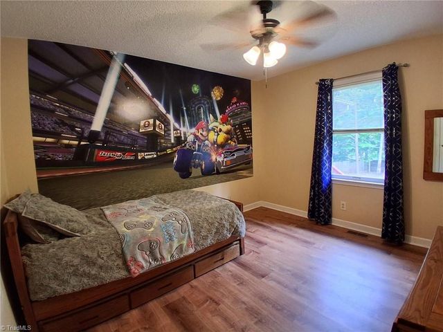 1492 Cedar Fork Road, Clemmons, NC 27012
