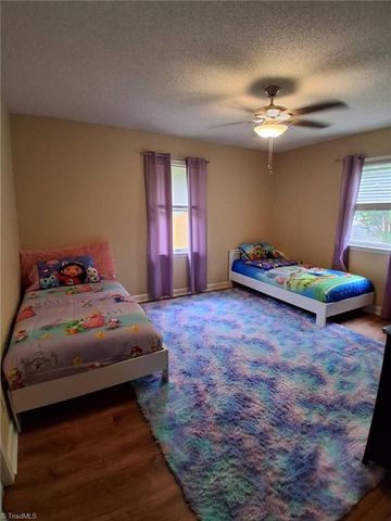 1492 Cedar Fork Road, Clemmons, NC 27012
