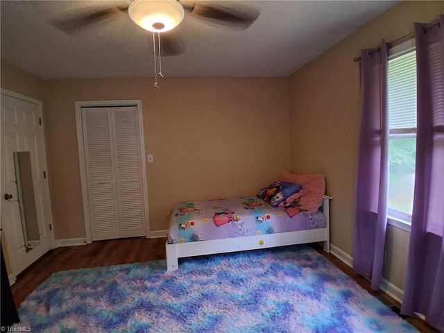 1492 Cedar Fork Road, Clemmons, NC 27012