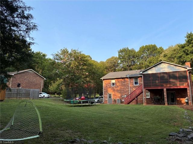 1492 Cedar Fork Road, Clemmons, NC 27012