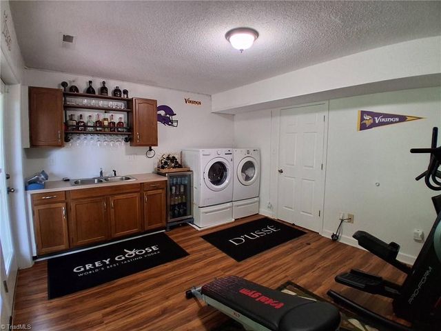 1492 Cedar Fork Road, Clemmons, NC 27012