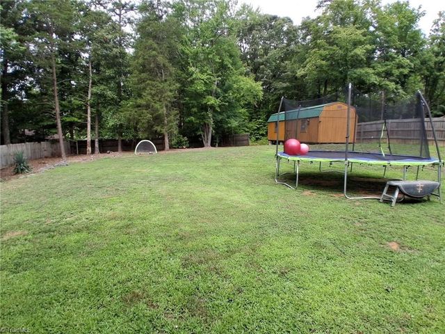 1492 Cedar Fork Road, Clemmons, NC 27012