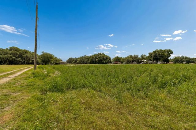 2413 ED BROWN LANE, Plant City, FL 33567