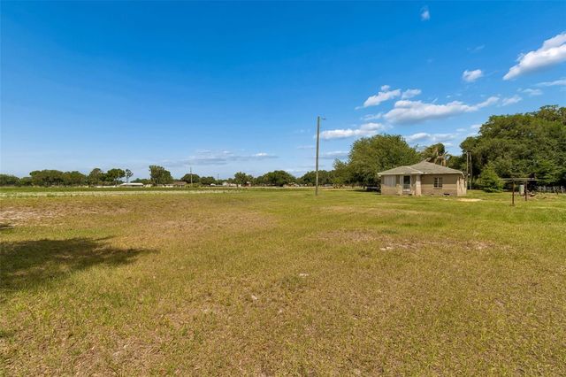 2413 ED BROWN LANE, Plant City, FL 33567