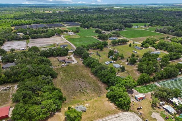 2413 ED BROWN LANE, Plant City, FL 33567