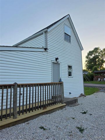 419 Little Broadway Street, Mehlville, MO 63125