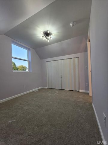 419 Little Broadway Street, Mehlville, MO 63125