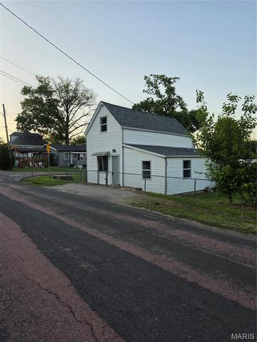 419 Little Broadway Street, Mehlville, MO 63125