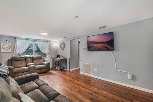 233 S 4TH STREET, Lake Mary, FL 32746