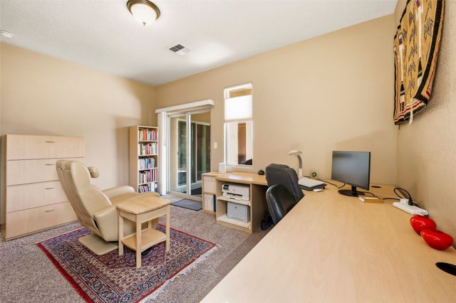 4 Caballito, Santa Fe, NM 87508
