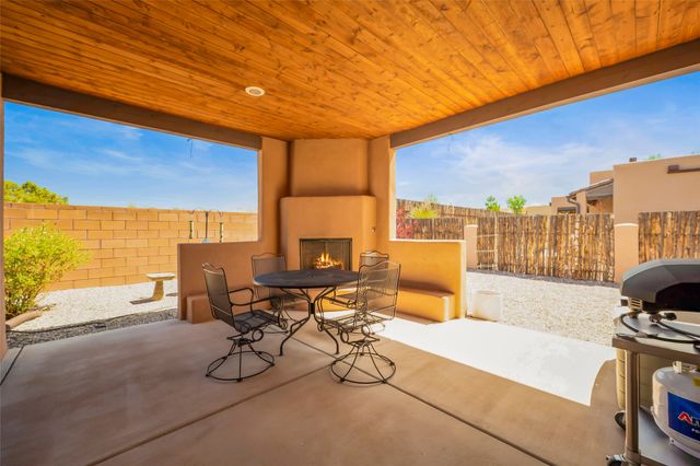 4 Caballito, Santa Fe, NM 87508