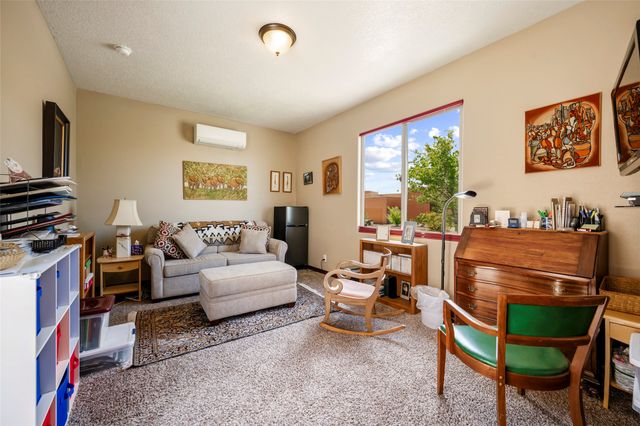 4 Caballito, Santa Fe, NM 87508