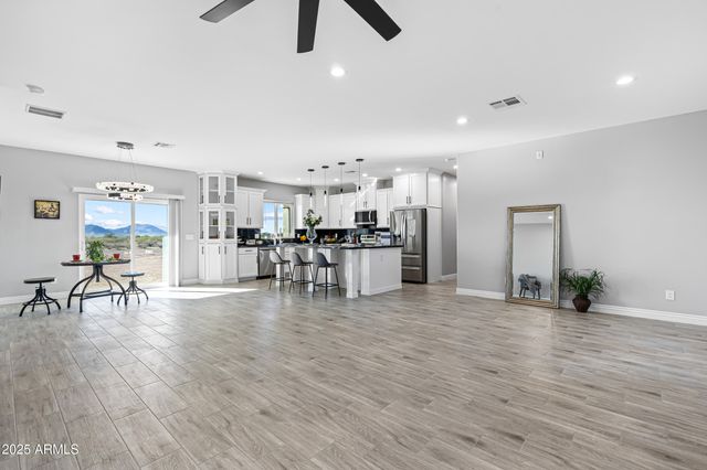 40715 W GEORGIA Avenue, Tonopah, AZ 85354