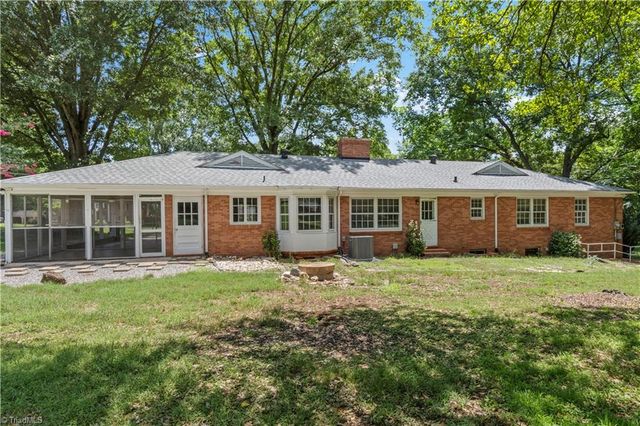 6645 Springfield Drive, Clemmons, NC 27012