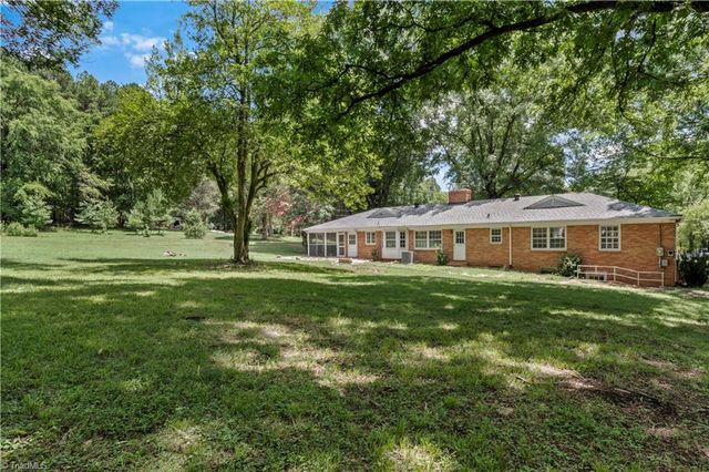 6645 Springfield Drive, Clemmons, NC 27012