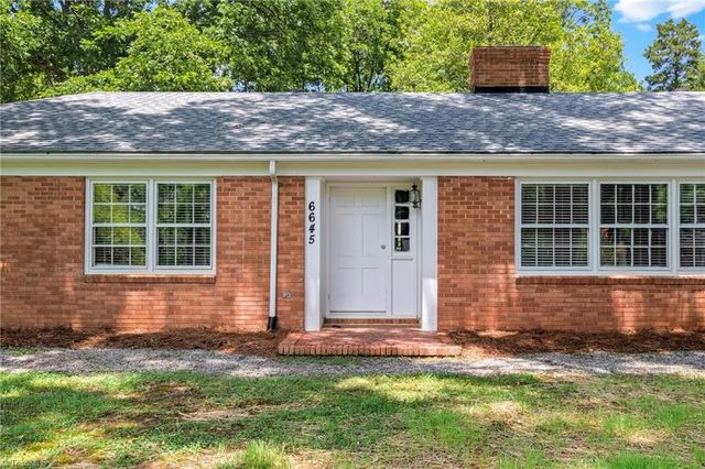 6645 Springfield Drive, Clemmons, NC 27012