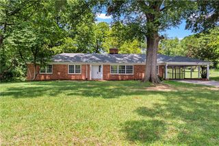 6645 Springfield Drive, Clemmons, NC 27012