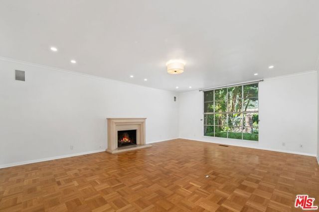 517 N Elm Drive, Beverly Hills, CA 90210