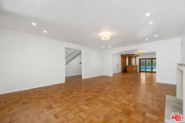 517 N Elm Drive, Beverly Hills, CA 90210