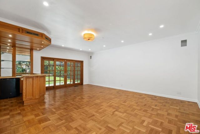 517 N Elm Drive, Beverly Hills, CA 90210